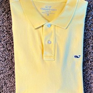 Great condition, yellow short sleeved polo-type shirt